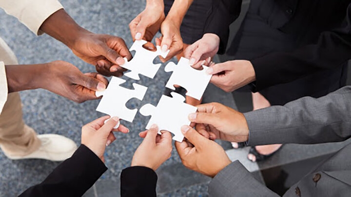 ایران یک و نیم برابر کارمندان ژاپن مدیر دارد